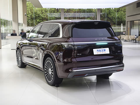 2025�� ���� Ultra�� 53.4kWh 6���� (896�߼����״