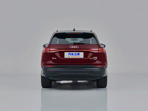 2023�� 50 e-tron quattro ��ҫ�� ������װ