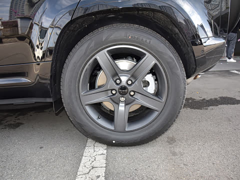 2026�� 110 3.0T P400 X-Dynamic SE