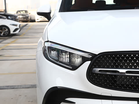 2026�� GLC 300 L 4MATIC ������ 5��