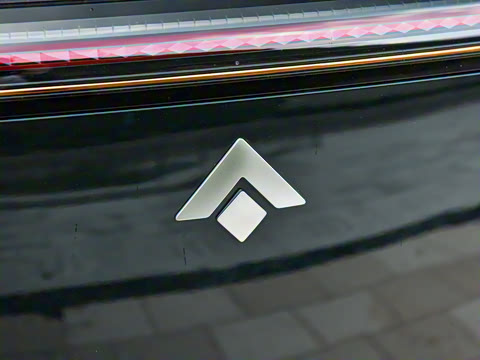 2025�� �Ŀ� 350 Max���������״��