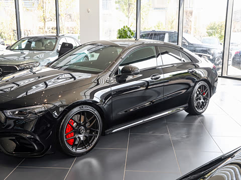 2025�� AMG CLA 45 S 4MATIC+