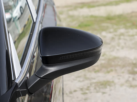 2026�� L 300TSI DSG ������