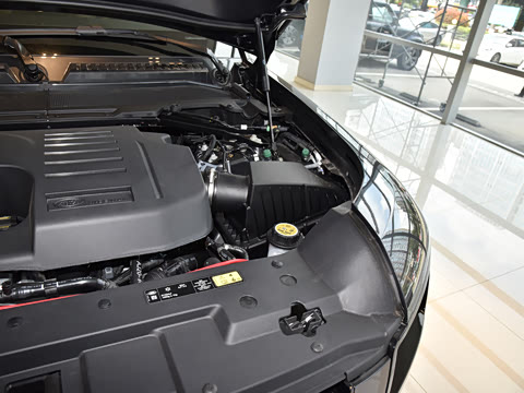 2026�� 110 3.0T P400 X-Dynamic HSE