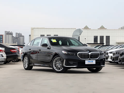 2026�� �Ŀ� 525Li ������װ