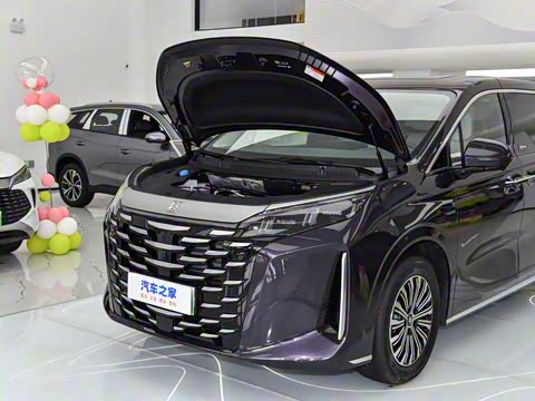 2026 DM-i 1.5T 218KM Խ