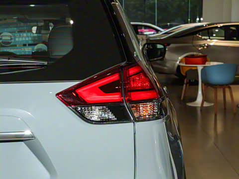 2025�� ���� 2.0L �������İ�