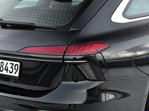 2025�� Avant �����