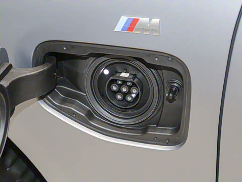 2026�� eDrive 40L M�˶���װ