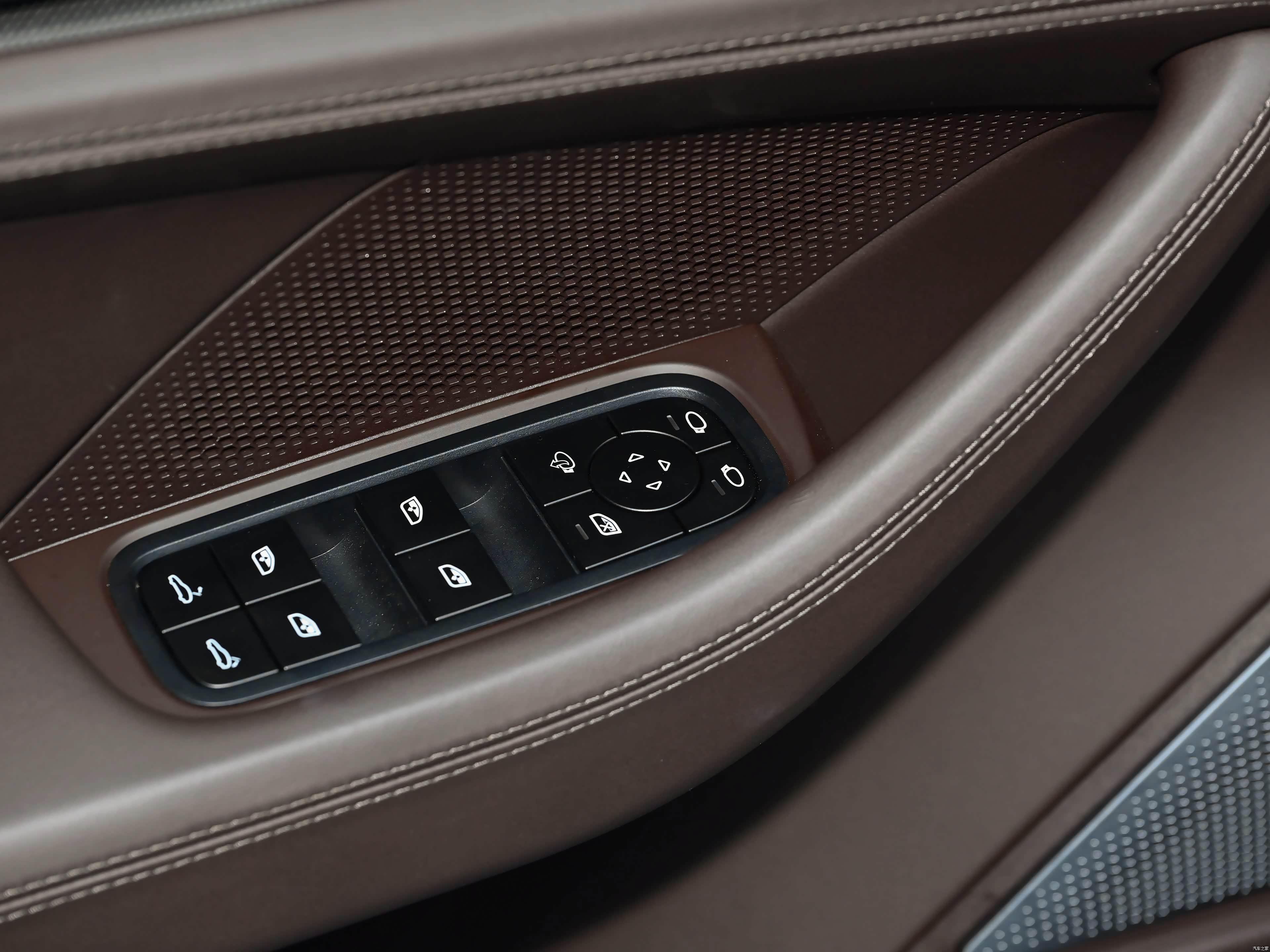 Porsche Panamera, миниатюра 26
