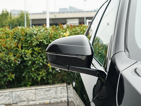 2026�� 530Li ������ M�˶���װ