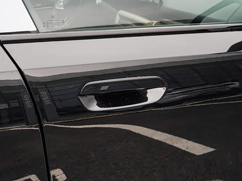 2026�� 530Li ������ M�˶���װ