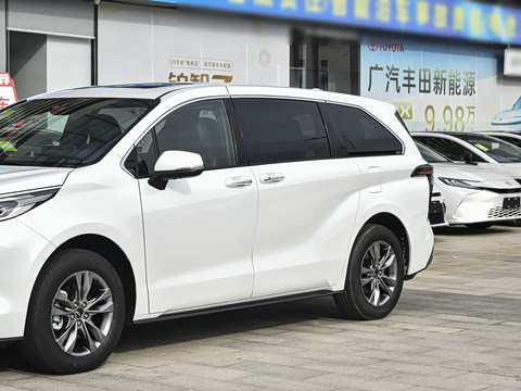 2027�� 2.5L ˫������������