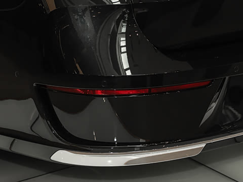 2026�� 740Li ������ ������װ