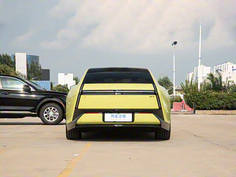 2025�� 750 ���������� Ultra