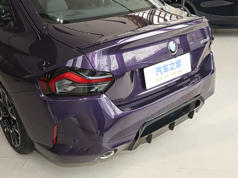 2026�� 225i M�˶���ҹ��װ