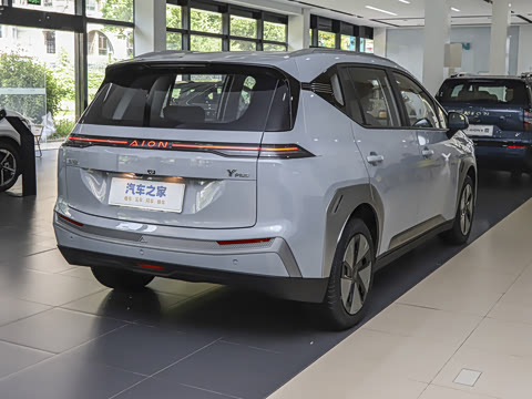 2025�� Plus 430 ������