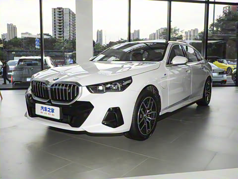 2026�� eDrive 35L M�˶���װ