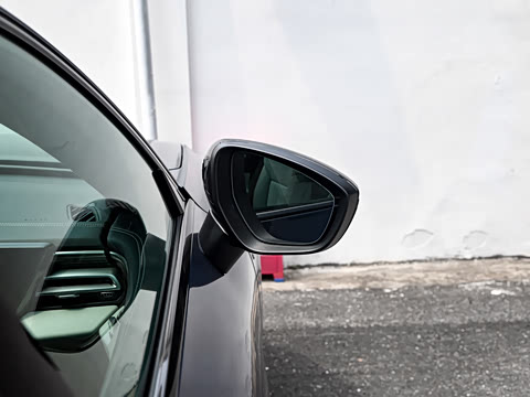 2026�� 2.0T quattro ������	