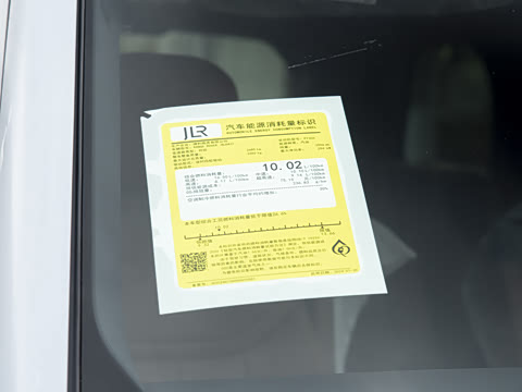 2026�� 3.0 L6 400PS SE�����