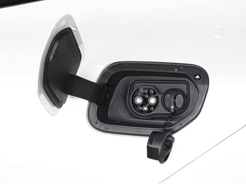 2025�� 825 Max��