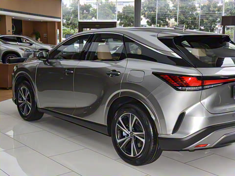 2026�� 350h ����������