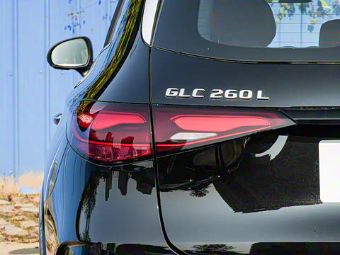 2026�� GLC 260 L 4MATIC ������