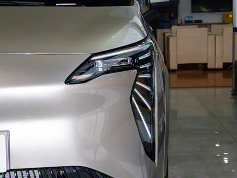 2025�� Plus 430 ������