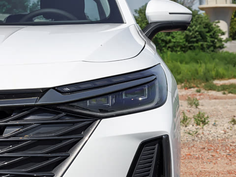 2027�� ������ 2.0T ��