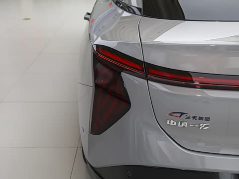 2024�� 600 Pro��ҫ��