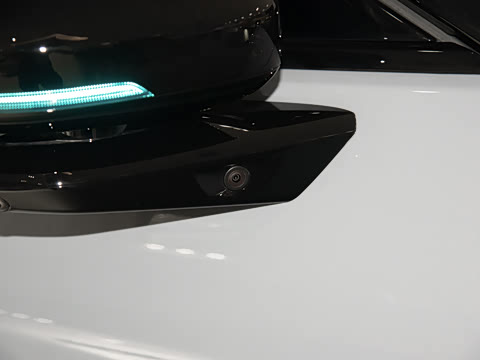 2025�� 702 ������ Ultra