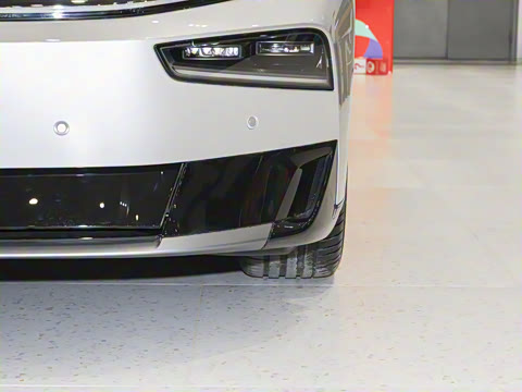 2026�� ���� 725 Max �콢��