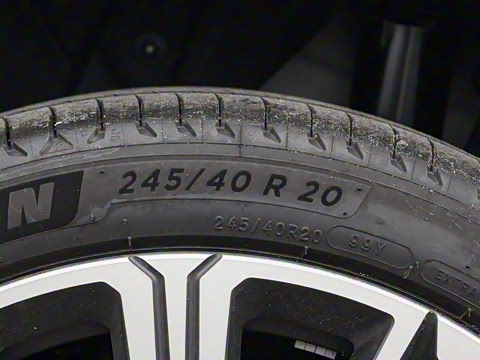 2025�� xDrive25Li M�˶���ҹ��װ