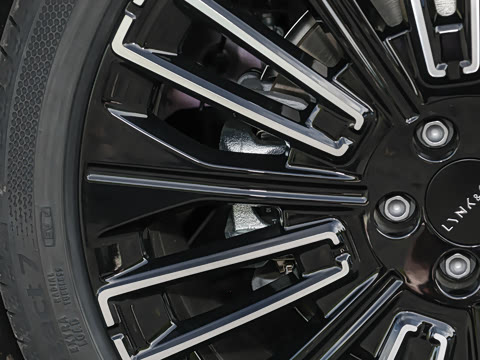 2025�� 240����Ultra