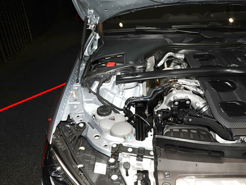 2026�� AMG C 43 4MATIC