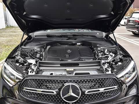 2025�� �Ŀ� GLC 300 4MATIC ����SUV