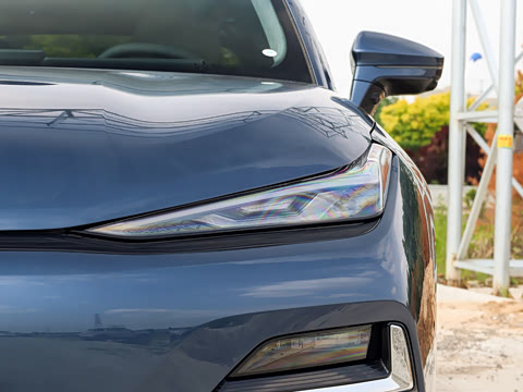 2026�� 225km EM-i Զ�����ǺӰ�
