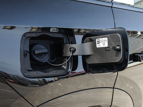 2027�� 2.0T ˫�������������