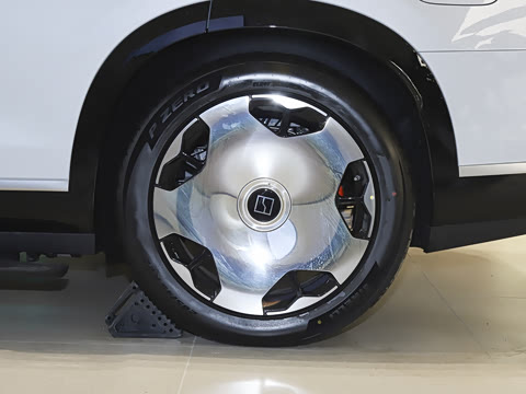 2025�� Ultra�� 70kWh