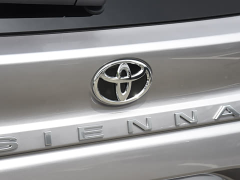 2027�� 2.5L ˫������������