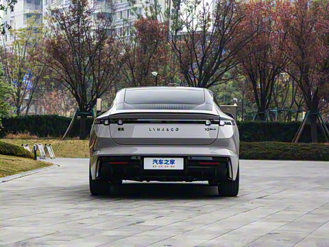 2025�� 240����Ultra H5