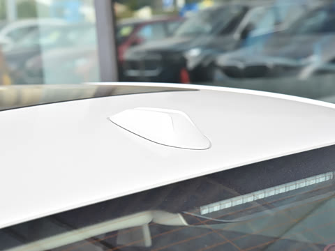 2026�� �Ŀ� eDrive 40 L ��ҹ��װ