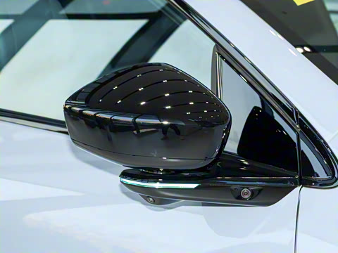 2026�� ���� 702 Max �콢��