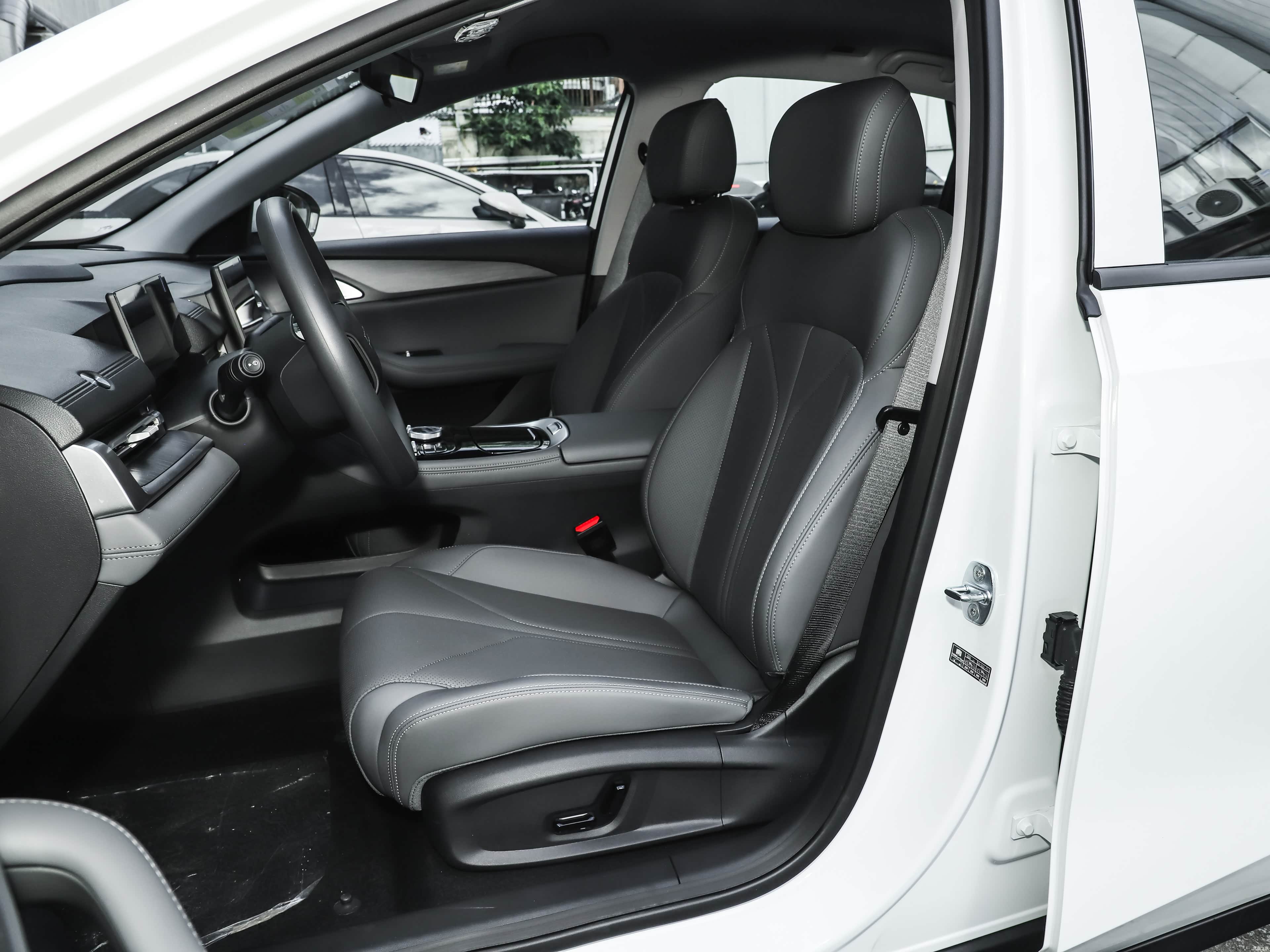Geely A7 EV, миниатюра 20