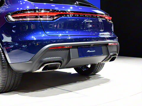 2022�� Macan 2.0T