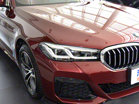 2021�� �Ŀ� 525Li M�˶���װ