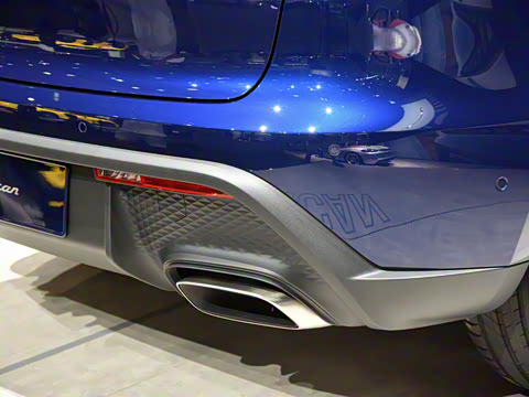 2022�� Macan 2.0T