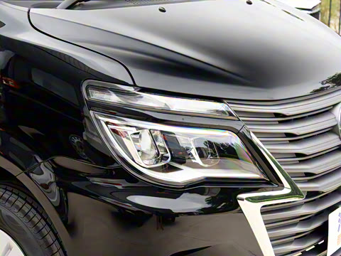 2022�� �ܶ��� M5L 1.6L ������ 9��