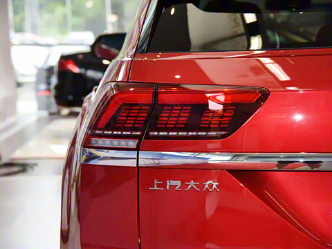 2021�� ;��X 380TSI ������������