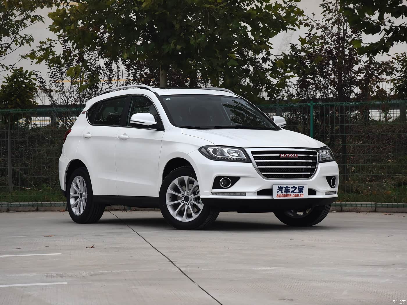 汽车图片 哈弗 哈弗h2 2017款 红标 1.